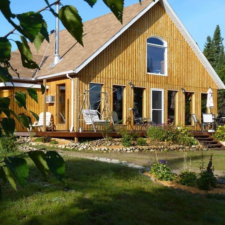 Gite De La Riviere Bed & Breakfast Chibougamau Bagian luar foto