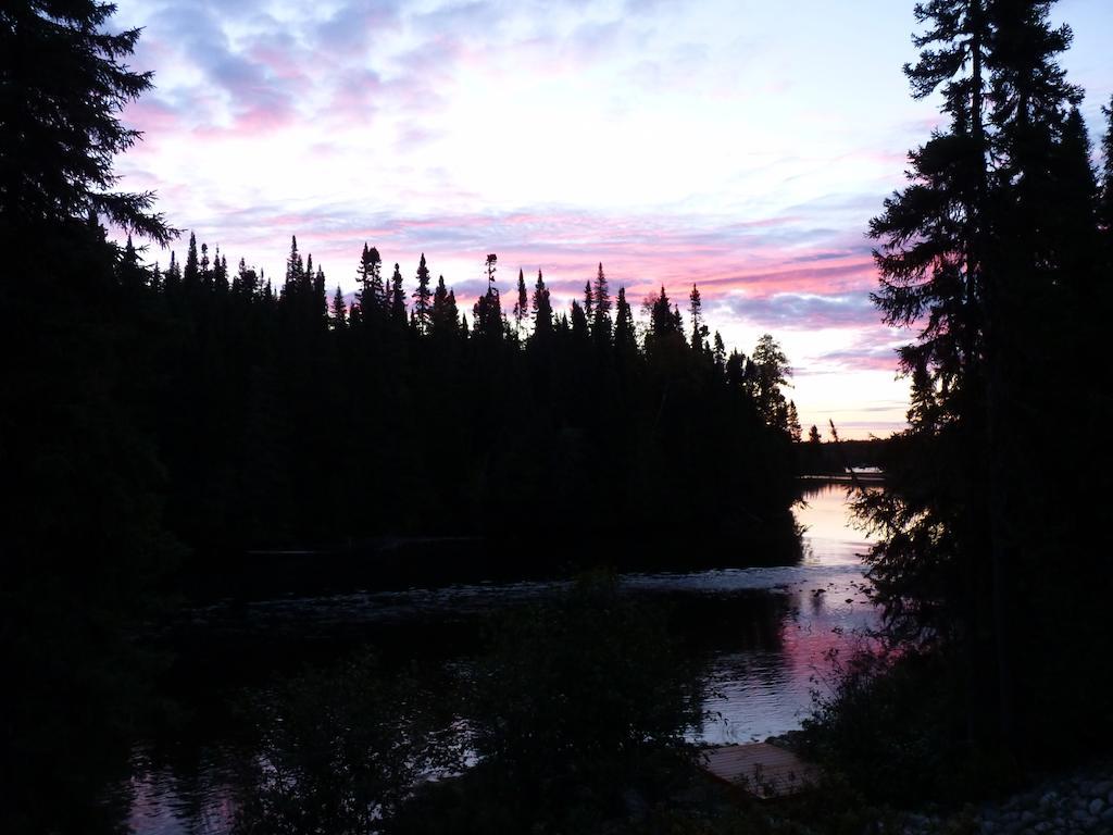 Gite De La Riviere Bed & Breakfast Chibougamau Bagian luar foto