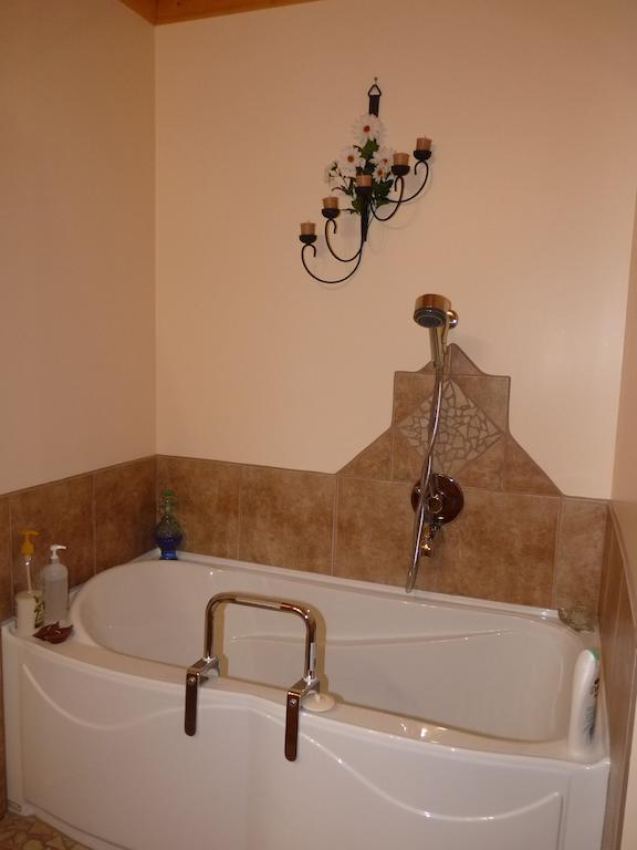 Gite De La Riviere Bed & Breakfast Chibougamau Ruang foto